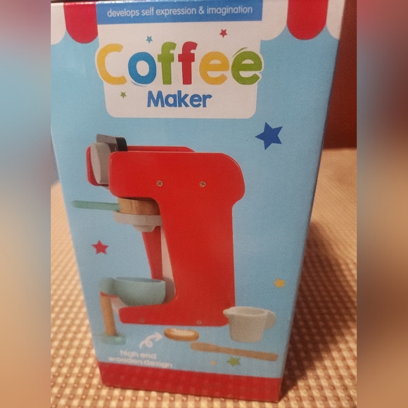 Kids Coffee Maker Playset - Picture 3 of 7